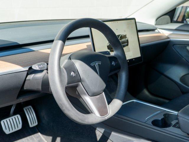 Photo of 2023 Midnight Silver Metallic Tesla Model 3