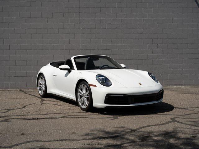 Photo of 2021 White Porsche 911