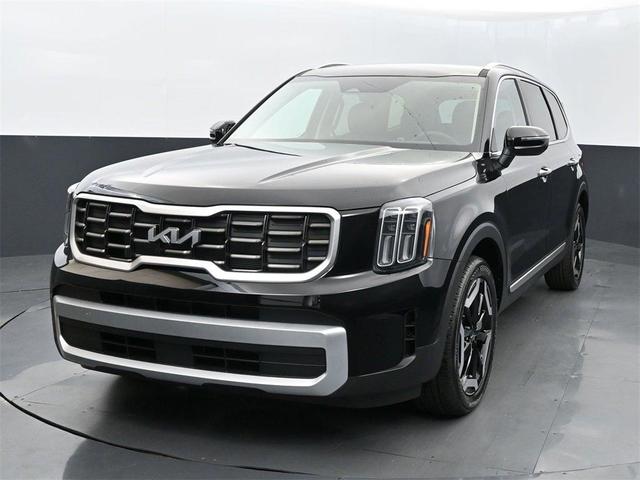 Photo of 2025 Ebony Black Kia Telluride