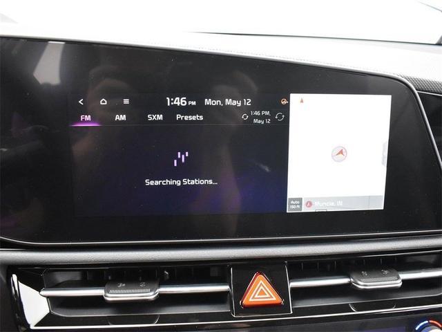 Photo of 2025 Green Kia Niro