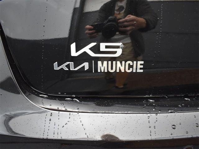 Photo of 2026 Aurora Black Kia K5