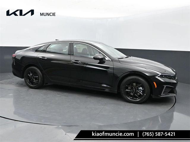 Photo of 2026 Aurora Black Kia K5