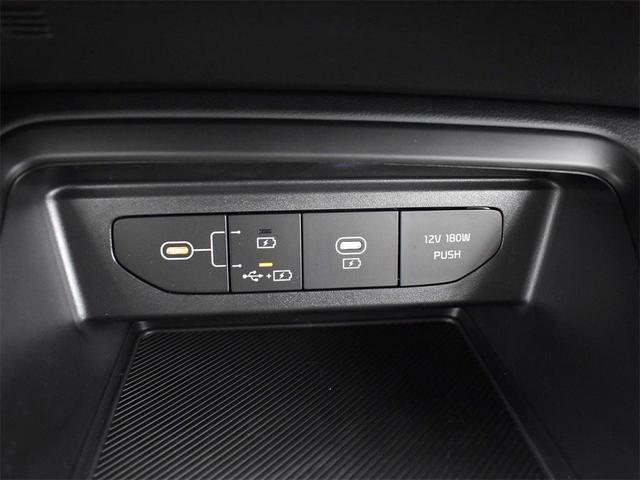 Photo of 2026 Aurora Black Kia K5