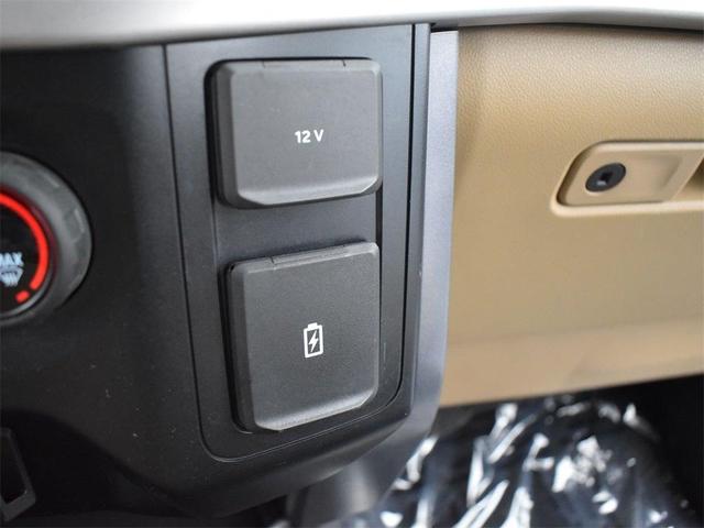 Photo of 2023 Oxford White Ford F-150