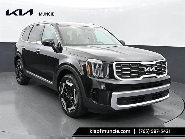 Photo of 2025 Ebony Black Kia Telluride