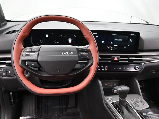 Photo of 2026 Wolf Gray Kia Sportage