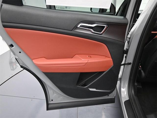 Photo of 2026 Wolf Gray Kia Sportage