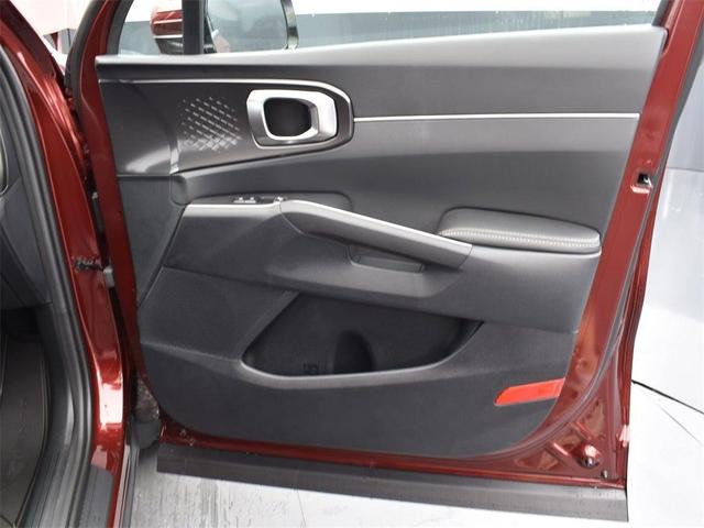 Photo of 2025 Red Kia Sorento