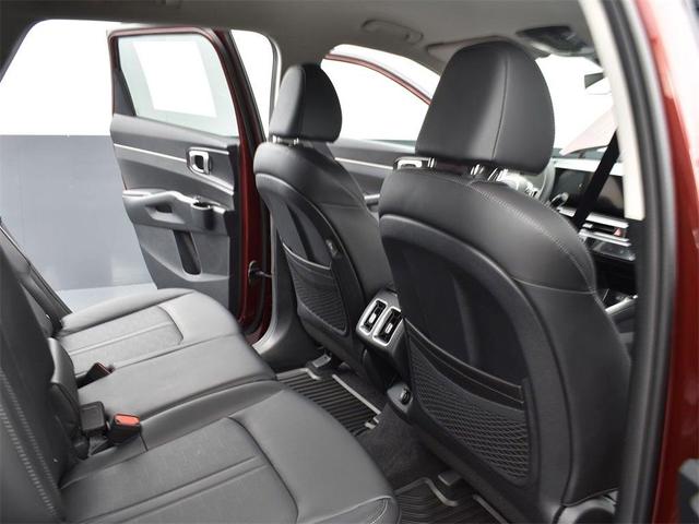 Photo of 2025 Red Kia Sorento