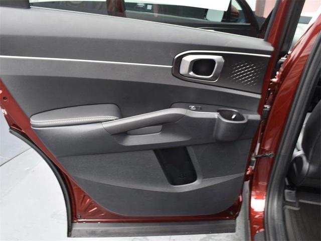 Photo of 2025 Red Kia Sorento