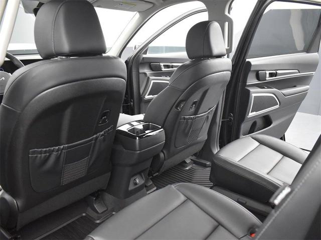 Photo of 2025 Metal Kia Telluride
