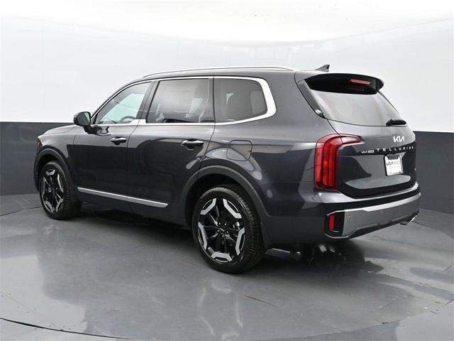 Photo of 2025 Metal Kia Telluride