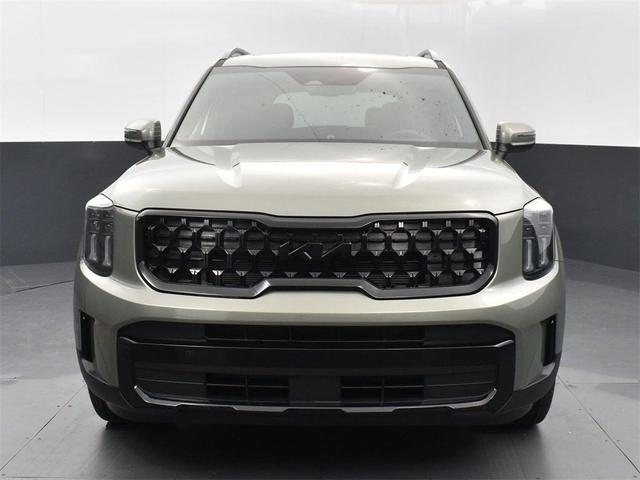 Photo of 2025 Jungle Green Kia Telluride