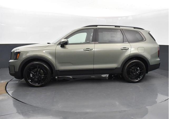Photo of 2025 Jungle Green Kia Telluride