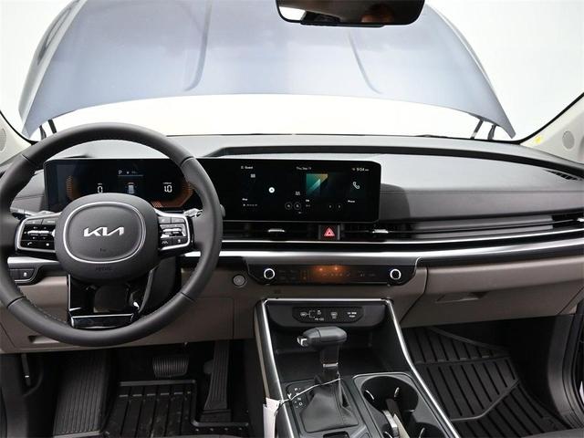 Photo of 2026 Deep Chroma Blue Kia Carnival