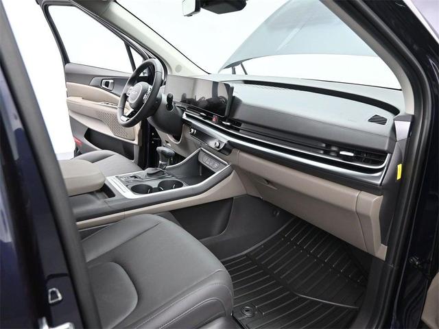 Photo of 2026 Deep Chroma Blue Kia Carnival