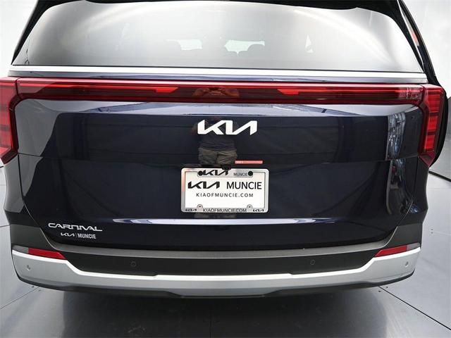 Photo of 2026 Deep Chroma Blue Kia Carnival