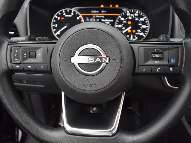 Photo of 2023 Black Nissan Rogue