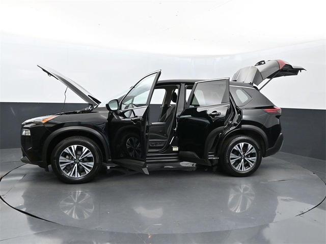 Photo of 2023 Black Nissan Rogue