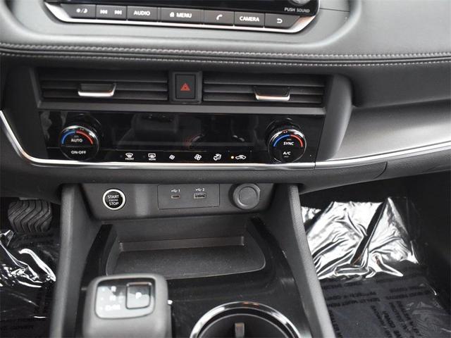 Photo of 2023 Black Nissan Rogue