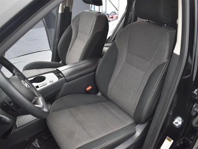 Photo of 2023 Black Nissan Rogue