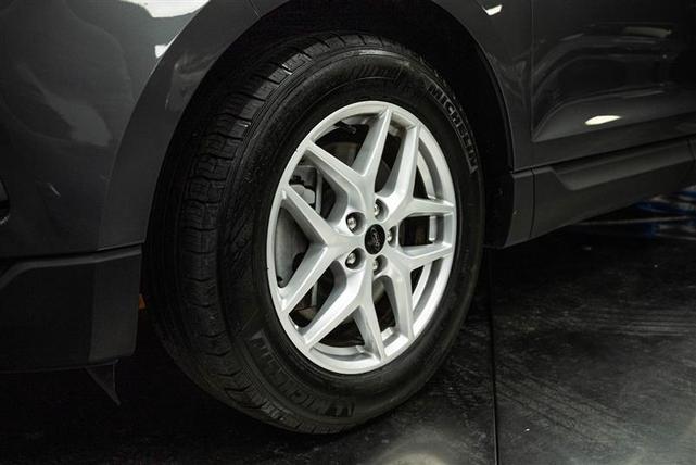 Photo of 2024 Gray Ford Edge