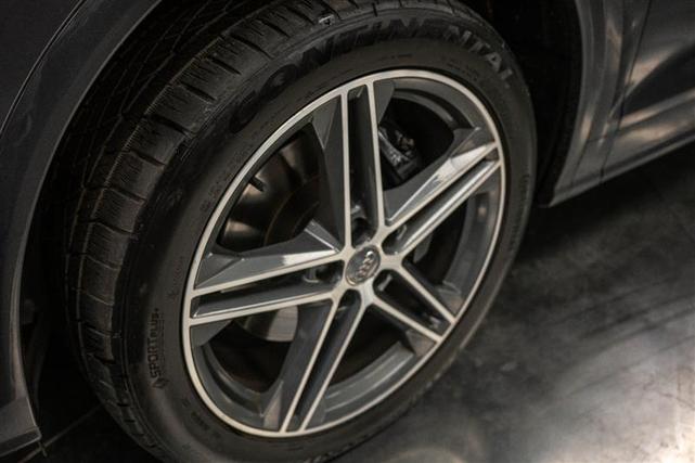 Photo of 2018 Daytona Gray Pearl Effect Audi SQ5