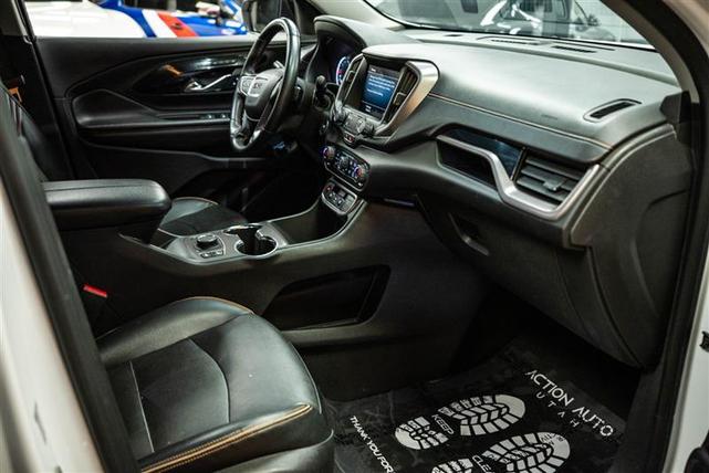 Photo of 2023 White GMC Terrain