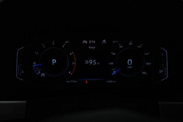 Photo of 2023 Pure White Volkswagen Atlas Cross Sport