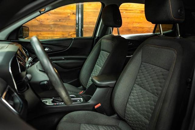 Photo of 2020 Black Chevrolet Equinox