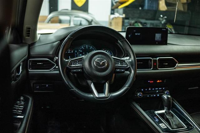 Photo of 2022 Snowflake White Pearl Mazda CX-5