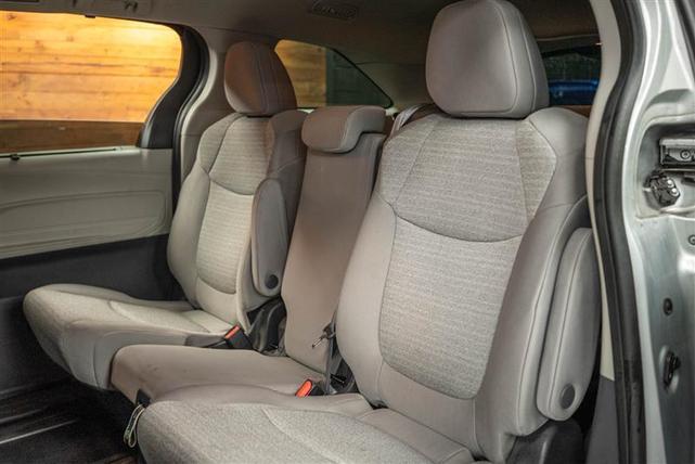 Photo of 2023 Silver Toyota Sienna
