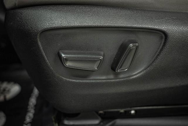 Photo of 2023 Silver Toyota Sienna