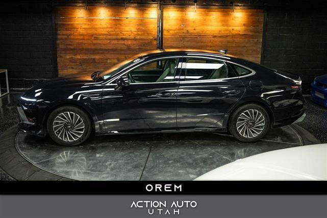 2025 Hyundai Sonata Hybrid