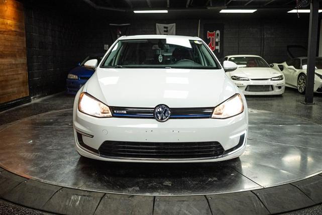 Photo of 2016 Pure White Volkswagen e-Golf