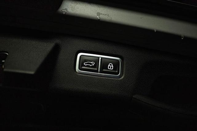 Photo of 2023 Gray Kia Sorento