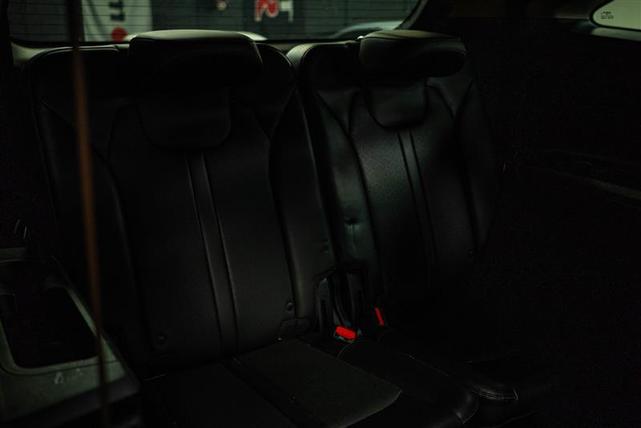 Photo of 2023 Gray Kia Sorento