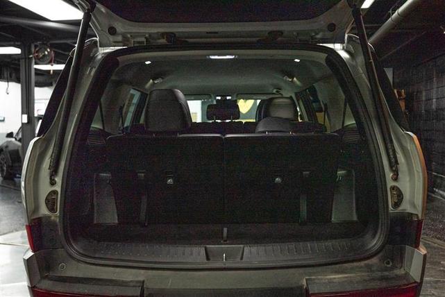 Photo of 2024 Silver Hyundai SANTA FE