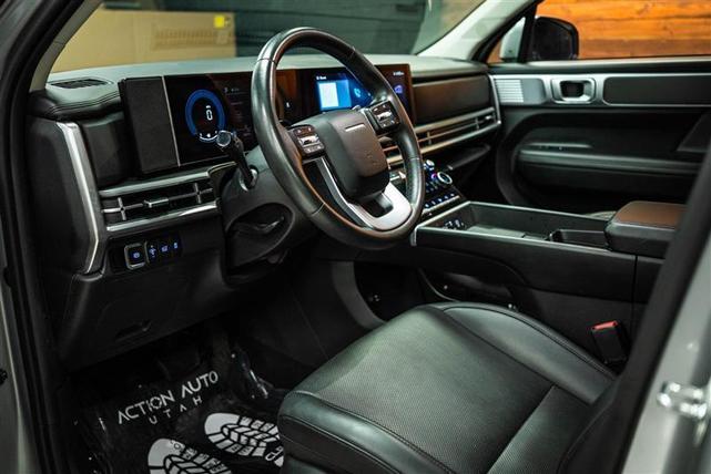Photo of 2024 Silver Hyundai SANTA FE