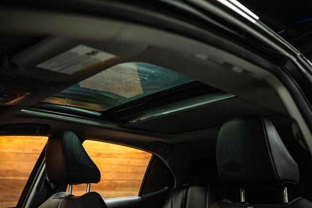 Photo of 2023 Black Toyota Camry