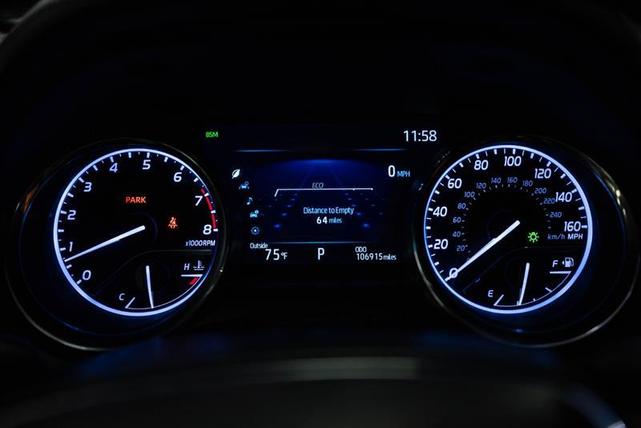 Photo of 2019 White Toyota Camry