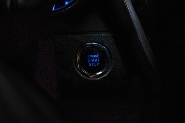 Photo of 2019 White Toyota Camry