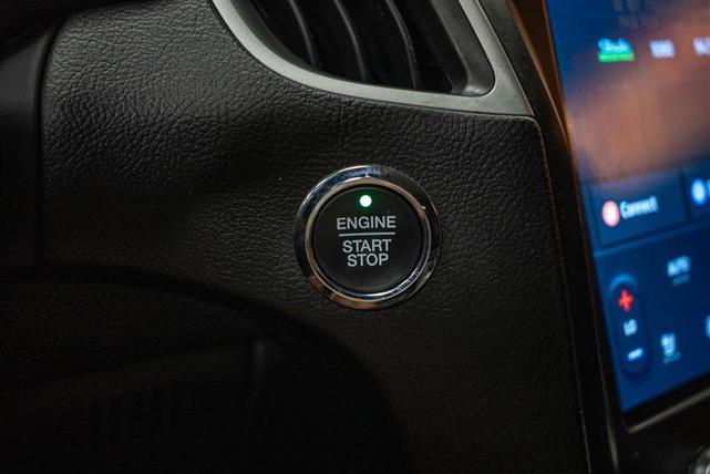 Photo of 2022 Black Ford Edge