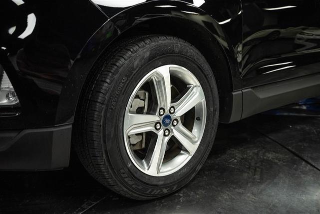 Photo of 2022 Black Ford Edge