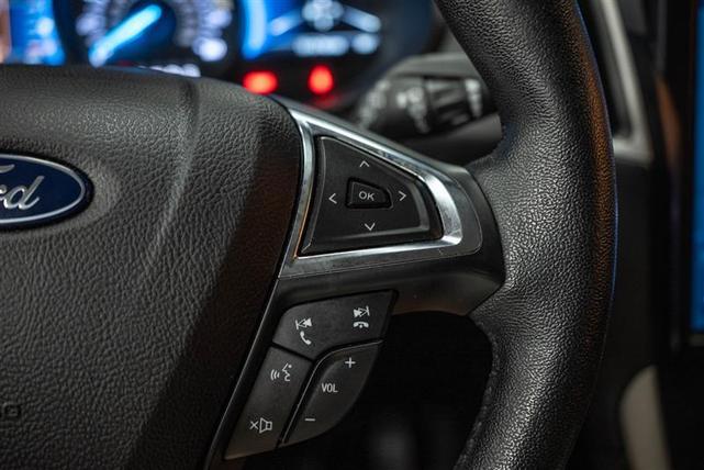 Photo of 2022 Black Ford Edge