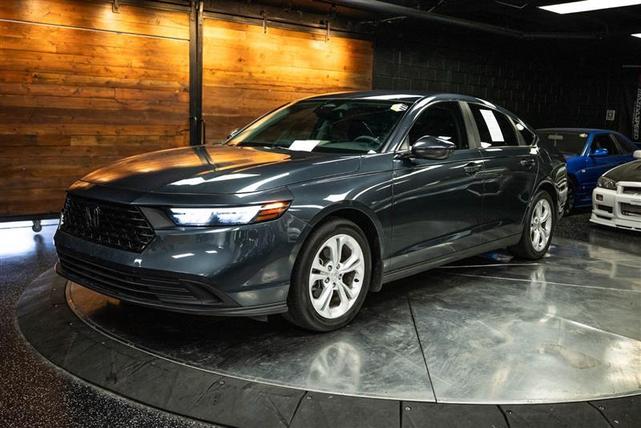Photo of 2024 Gray Honda Accord