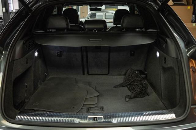 Photo of 2018 Daytona Gray Pearl Effect Audi Q3