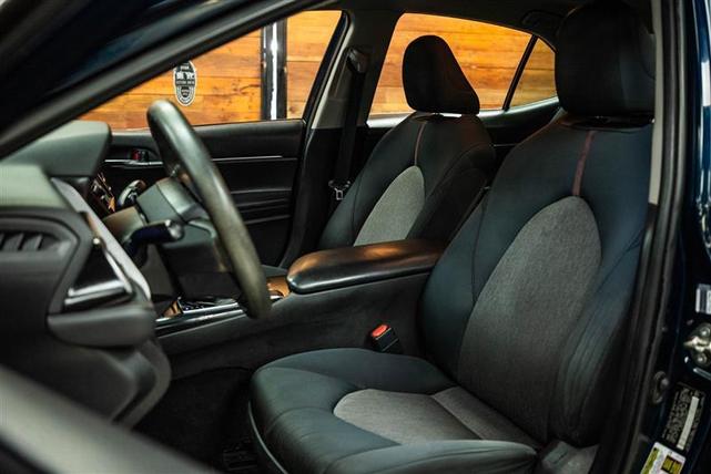 Photo of 2019 Blue Toyota Camry