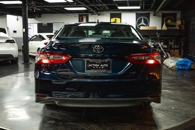 Photo of 2019 Blue Toyota Camry