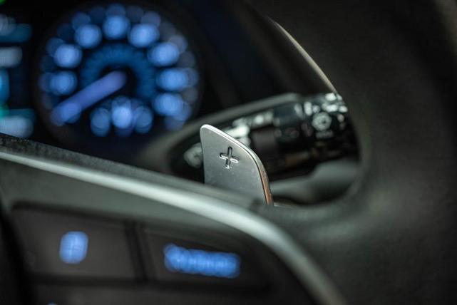 Photo of 2023 Gray Hyundai SONATA Hybrid